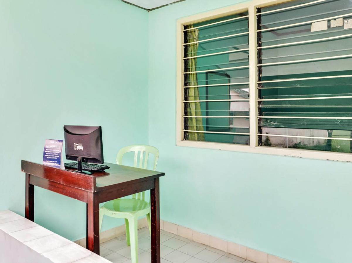 Spot On 90003 Villa Tawang チアンジュール エクステリア 写真