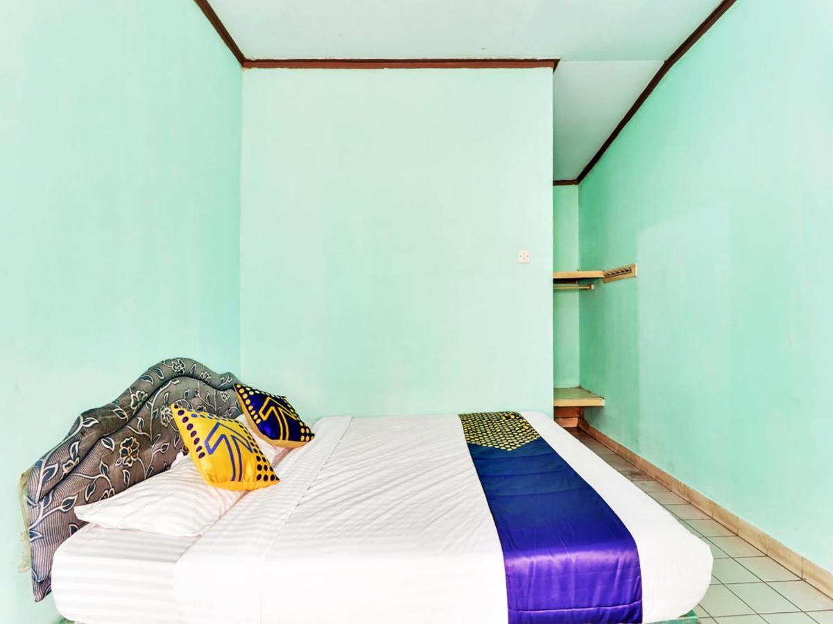Spot On 90003 Villa Tawang チアンジュール エクステリア 写真
